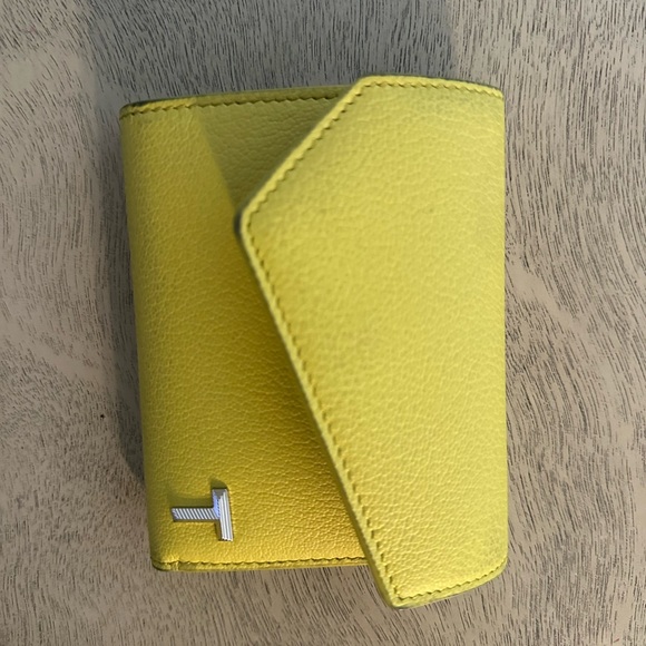 Tiffany & Co. Yellow Leather Wallet - Picture 4 of 7